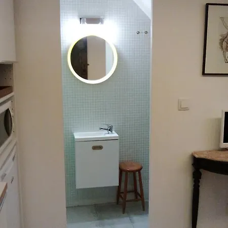 Cosy Santa Catarina Apartment Lisbon