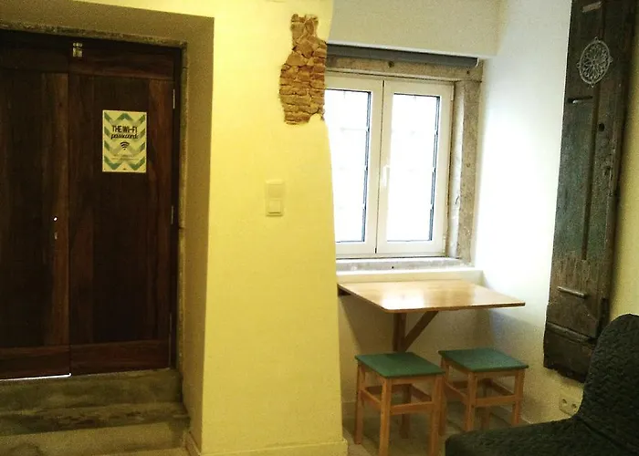 Cosy Studio Santa Catarina * Лиссабон